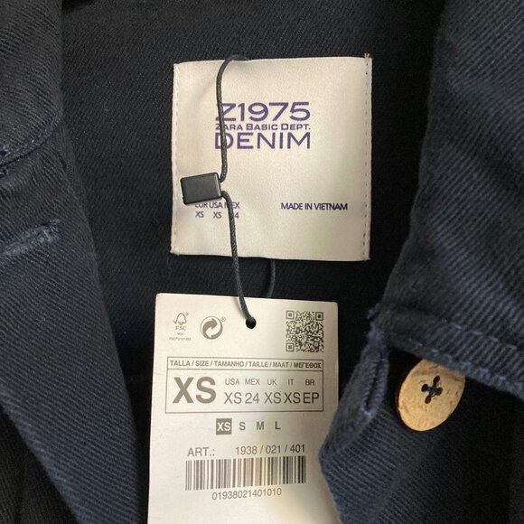 Cropped jacket with pockets - Picture 3 of 9